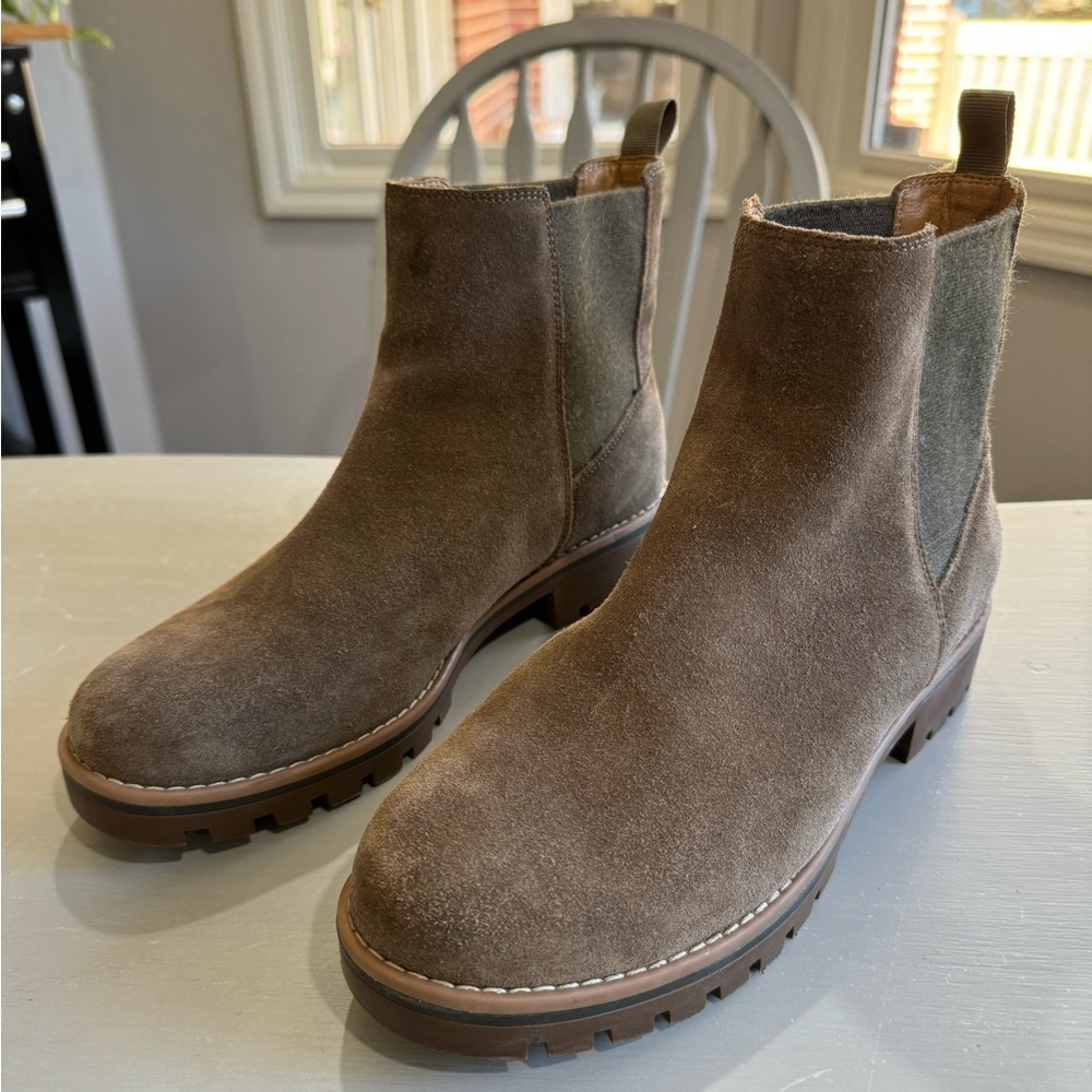 Brown Suede Chelsea Boots